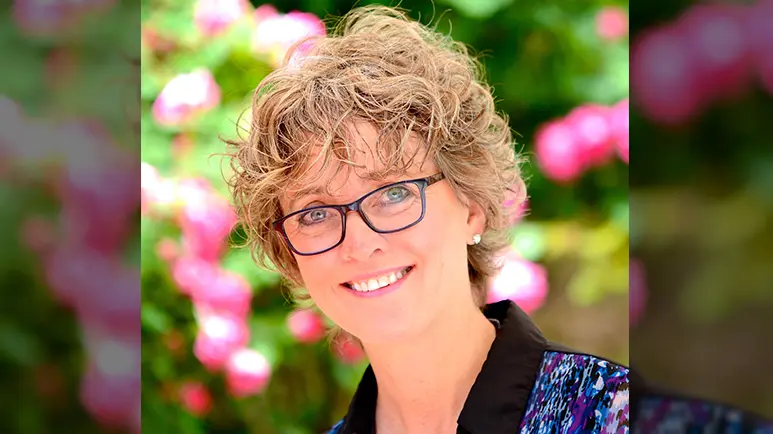 laurie mccauley