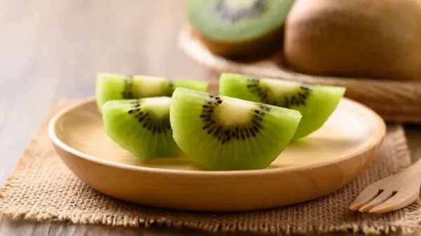 can you feed kiwifruit to your pets